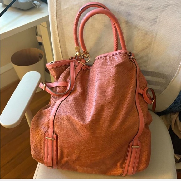 Elegant Orange Leather Handbag - Picture 3 of 6